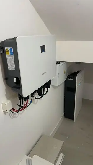 Instalación realizada por Voltymas en Madrid — obra 11
